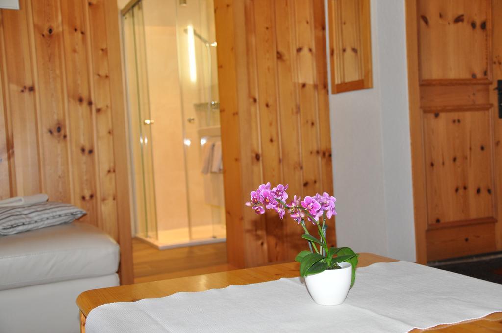 Ferienwohnungen Chalet Hohturnen Grindelwald Exteriör bild