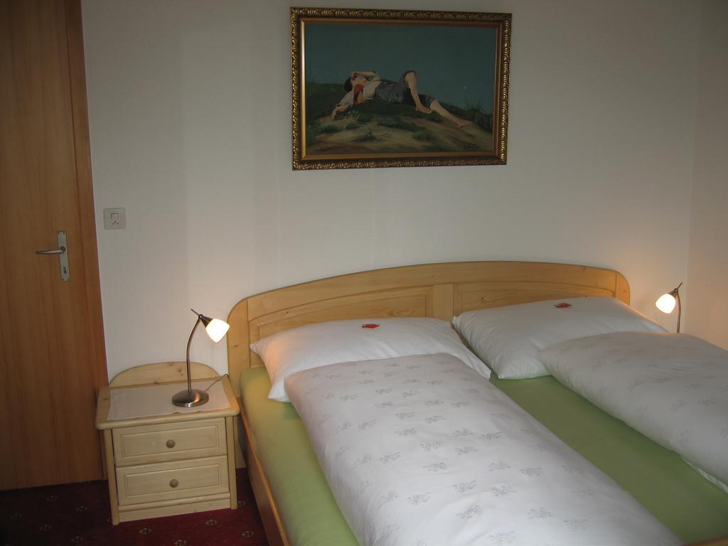 Ferienwohnungen Chalet Hohturnen Grindelwald Rum bild