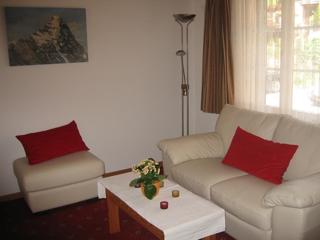 Ferienwohnungen Chalet Hohturnen Grindelwald Rum bild